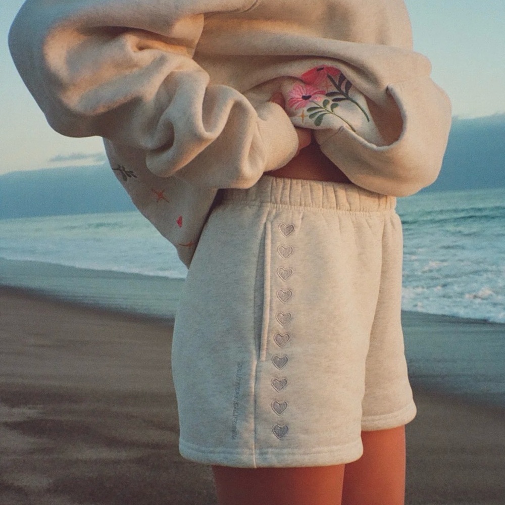 Dandy Worldwide 	"Lover" Sweat Shorts in Heather Gray
